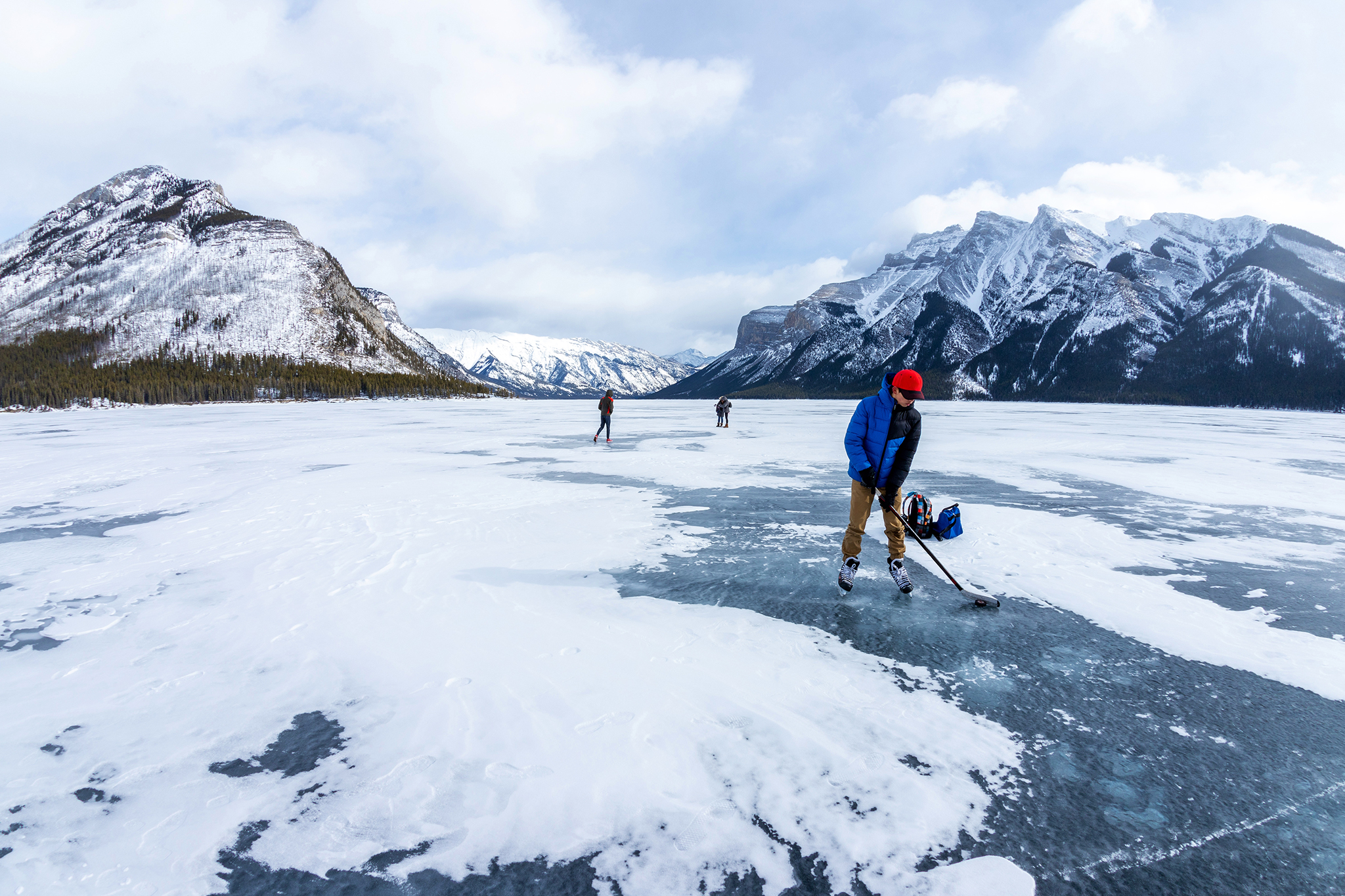 curiocity calgary lake minnewanka alberta