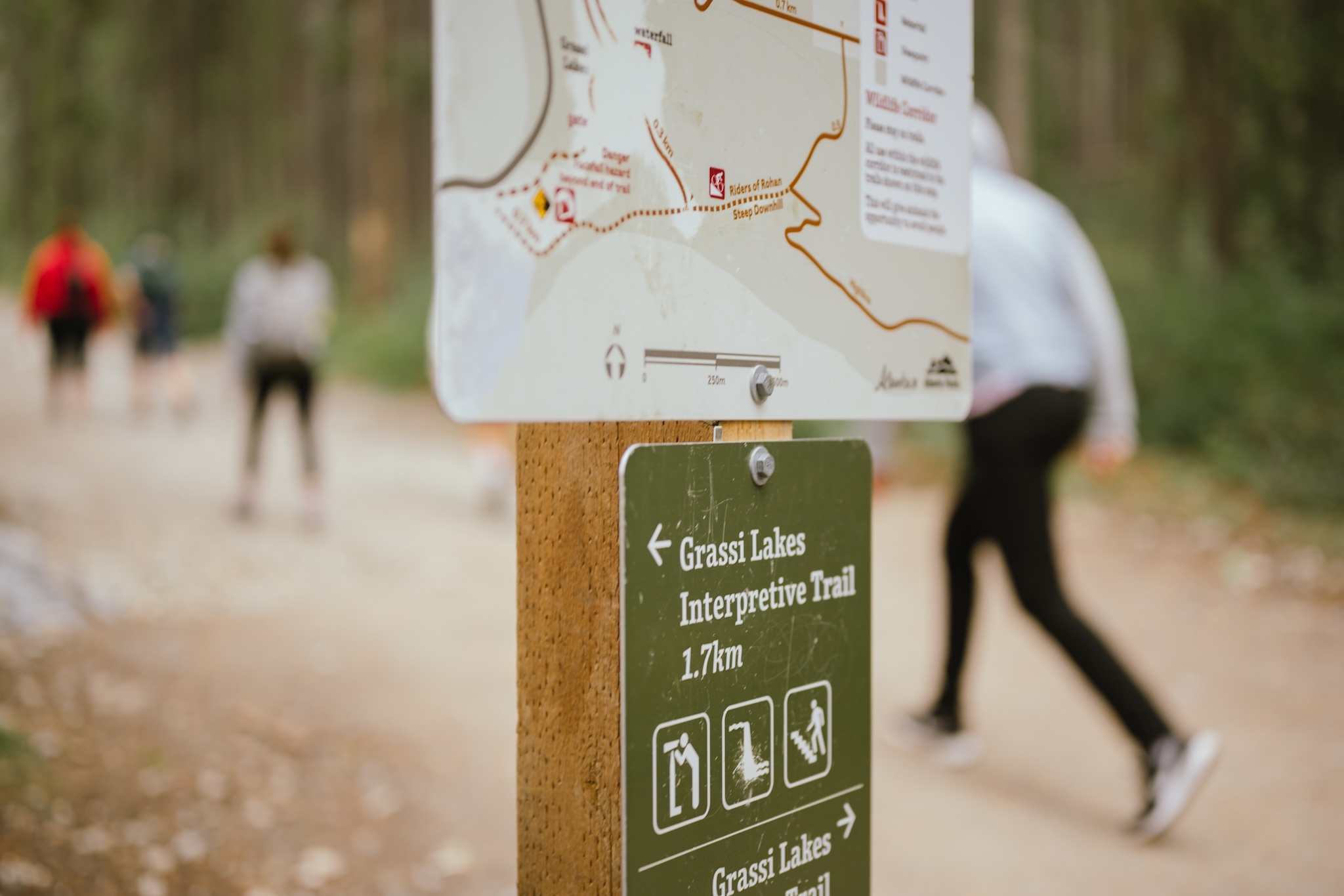 Grassi Lakes Trailhead