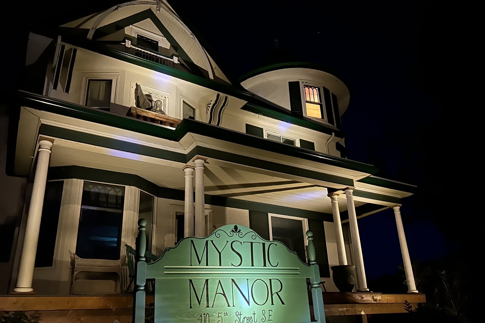 Mystic Manor, High River, Alta.